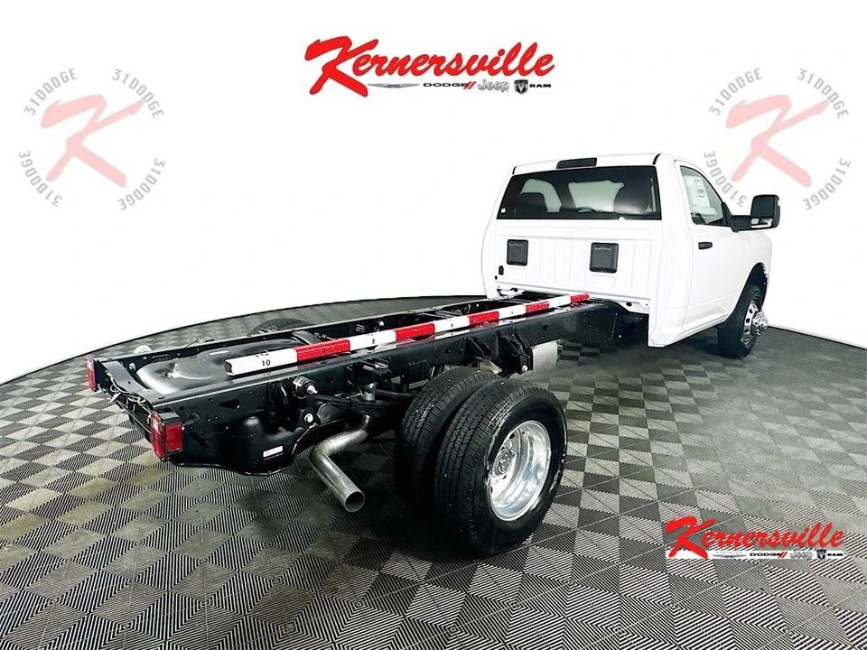 2025 Ram 3500 - Image 7 of 12