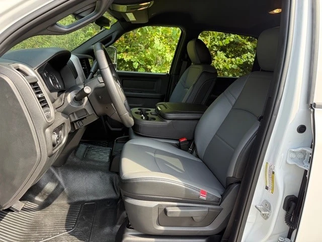 2025 Ram 3500 - Image 16 of 21