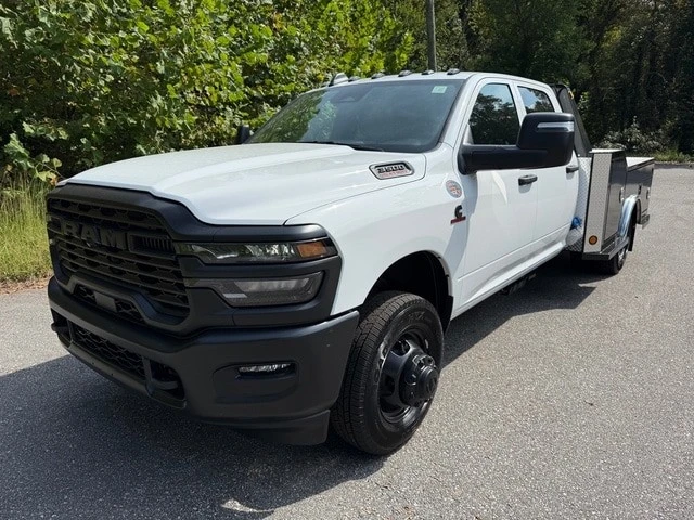 2025 Ram 3500 - Image 3 of 21
