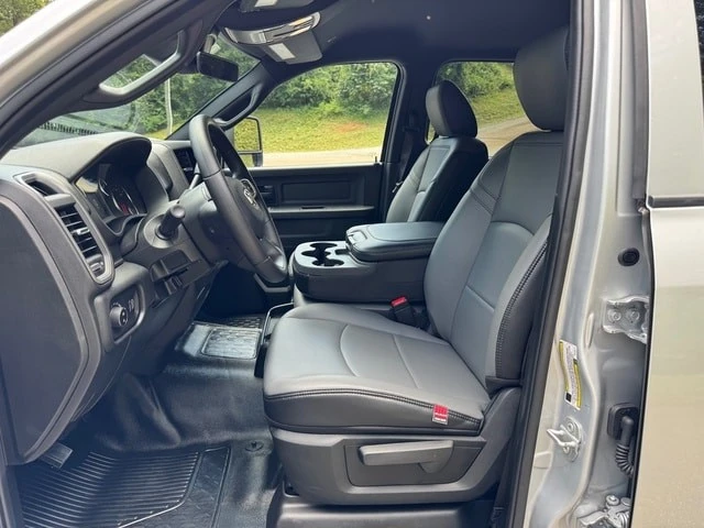 2025 Ram 3500 - Image 14 of 21
