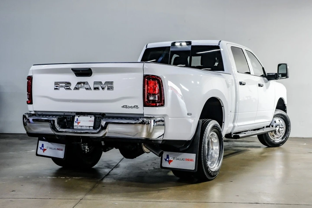 2025 Ram 3500 - Image 11 of 12