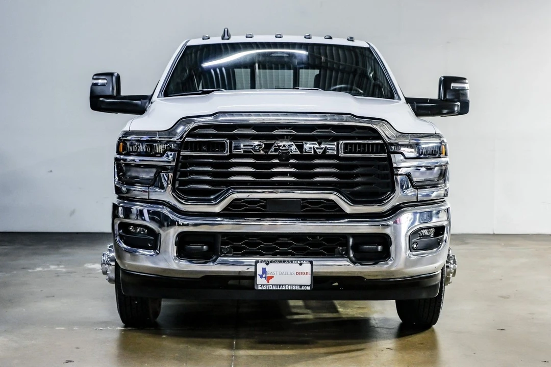 2025 Ram 3500 - Image 6 of 12