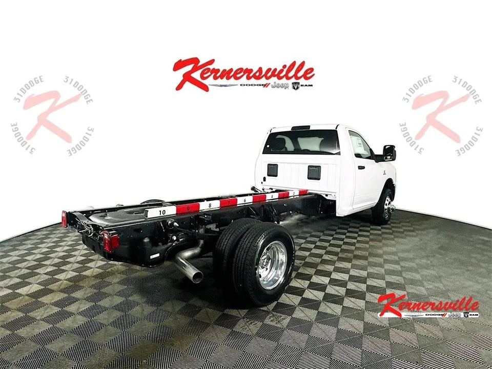 2025 Ram 3500 - Image 7 of 12
