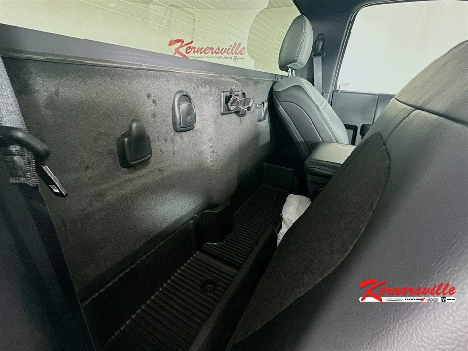 2025 Ram 3500 - Image 10 of 12