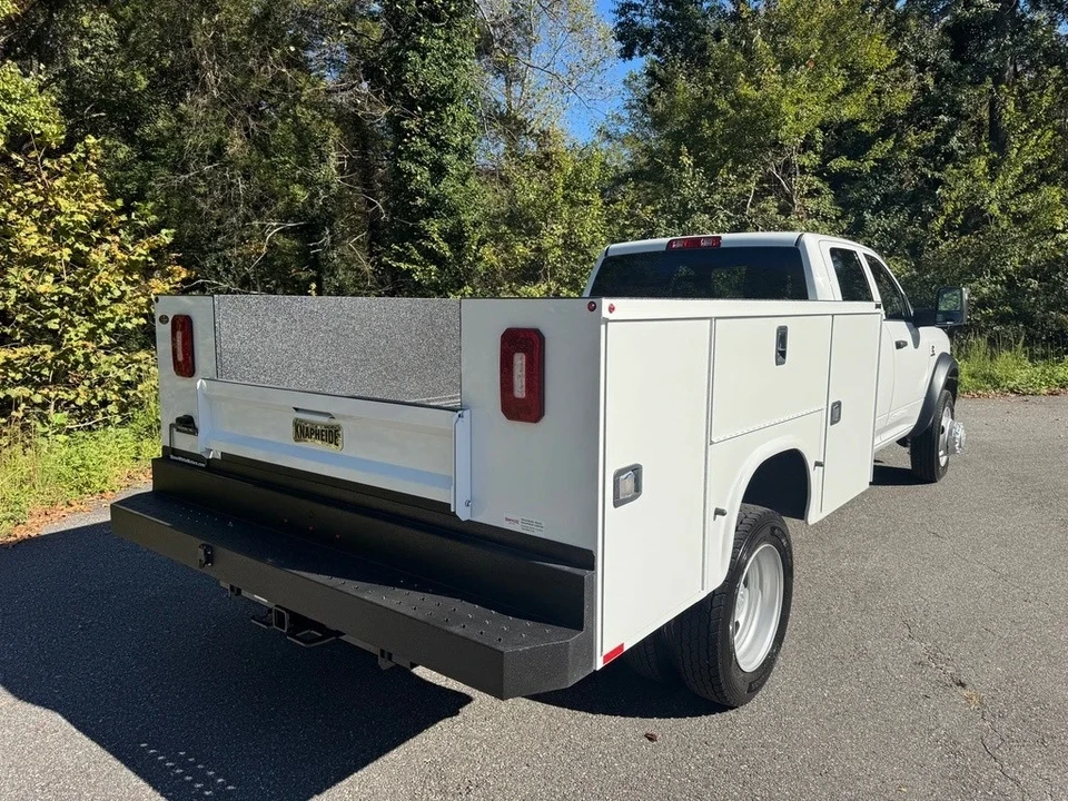 2025 Ram 4500 & 5500 - Image 8 of 12