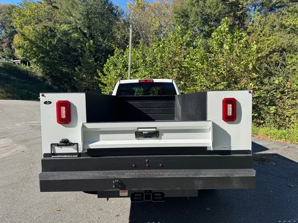 2025 Ram 4500 & 5500 - Image 5 of 12