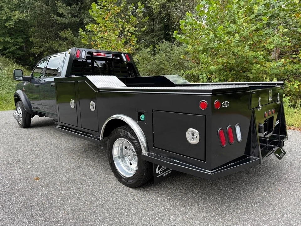 2025 Ram 4500 & 5500 - Image 11 of 12