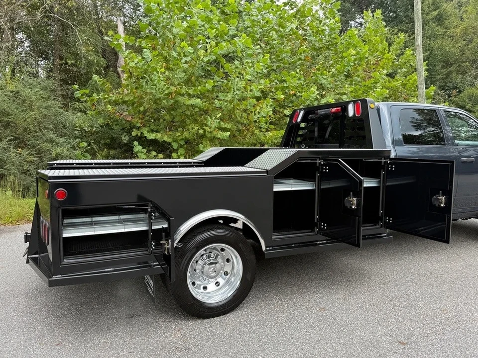 2025 Ram 4500 & 5500 - Image 8 of 12