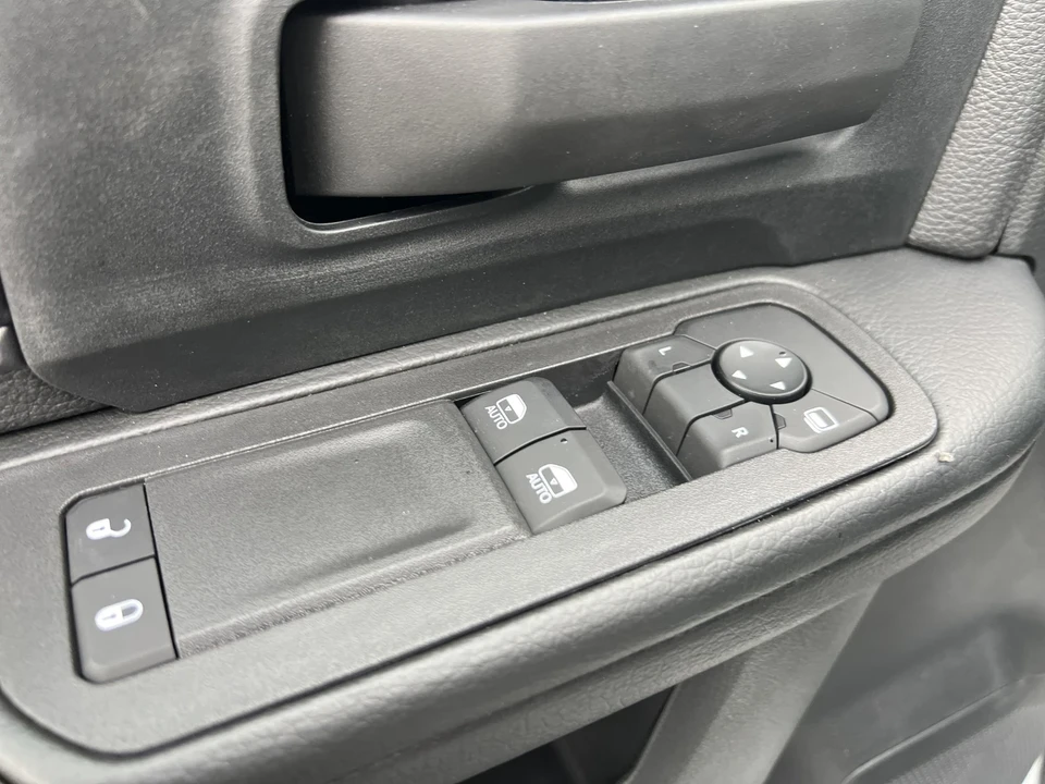 2025 Ram 4500 & 5500 - Image 11 of 12