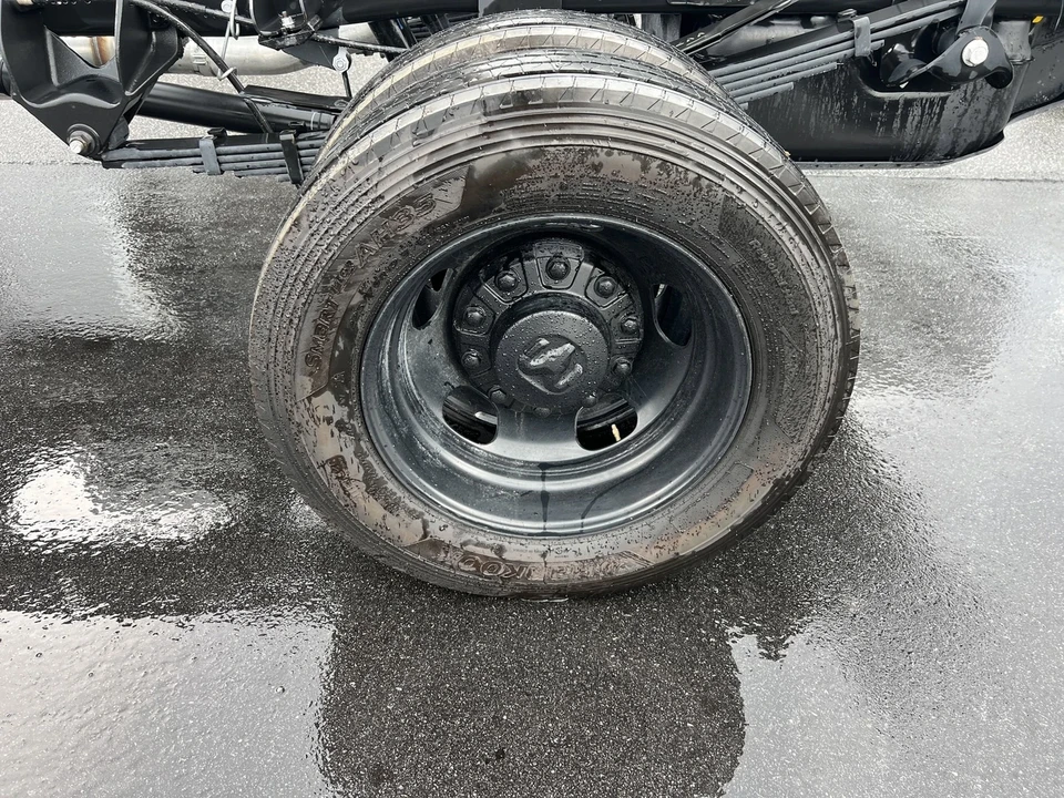 2025 Ram 4500 & 5500 - Image 10 of 12