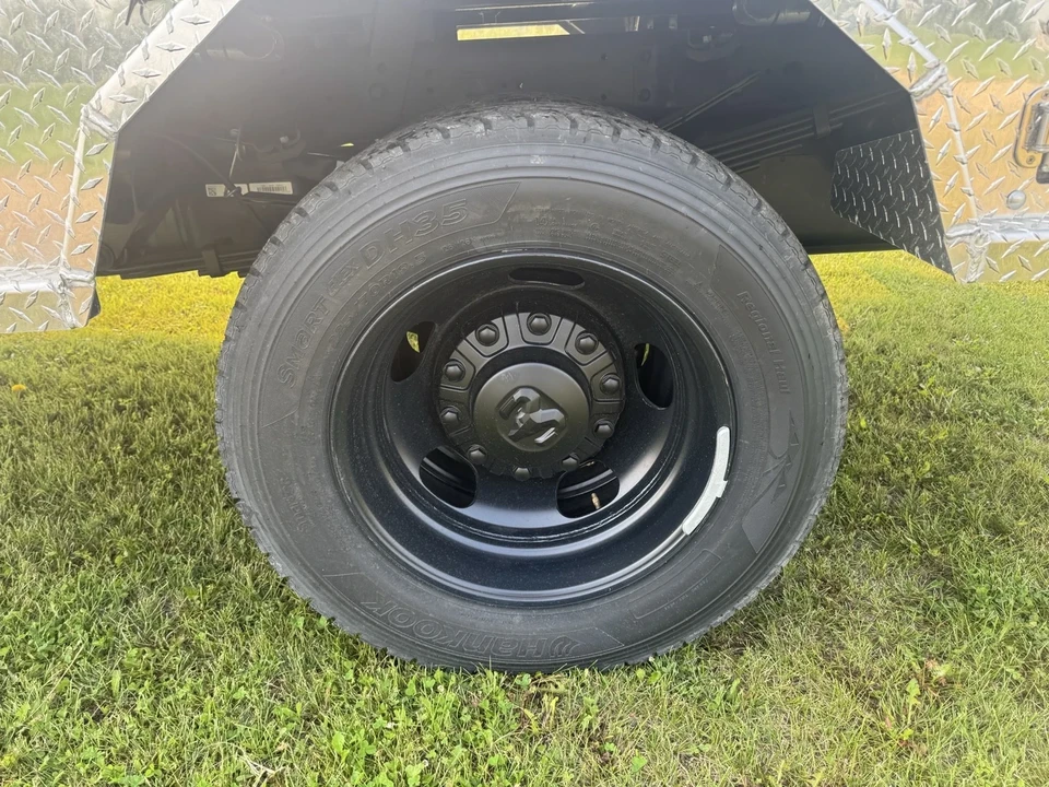 2025 Ram 4500 & 5500 - Image 12 of 21