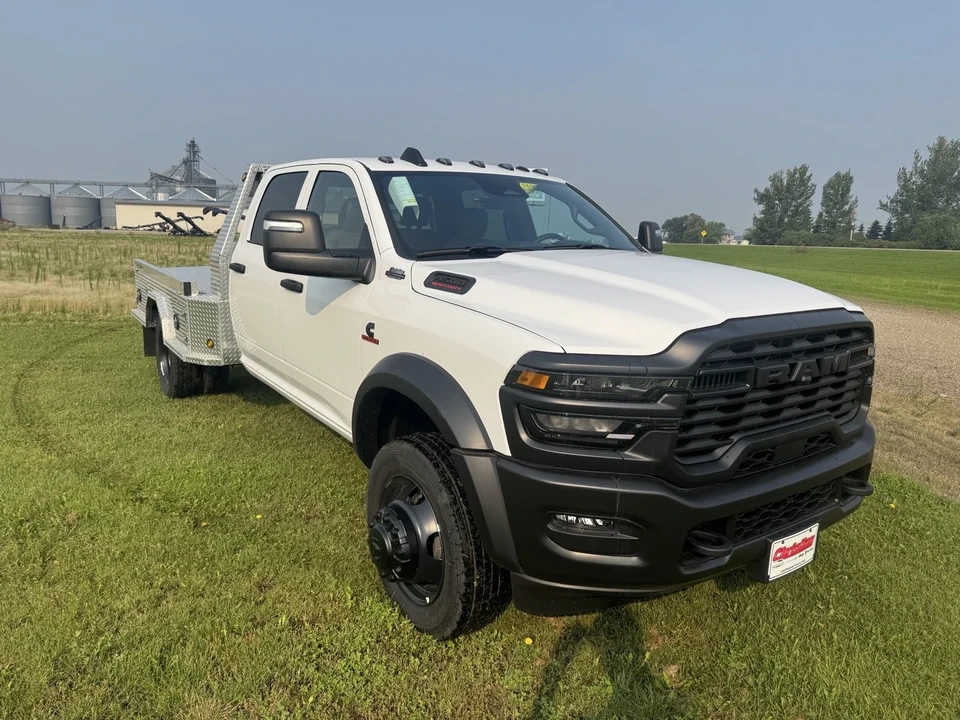 2025 Ram 4500 & 5500 - Image 3 of 21