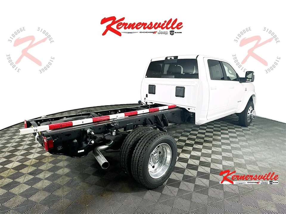 2025 Ram 4500 & 5500 - Image 7 of 12