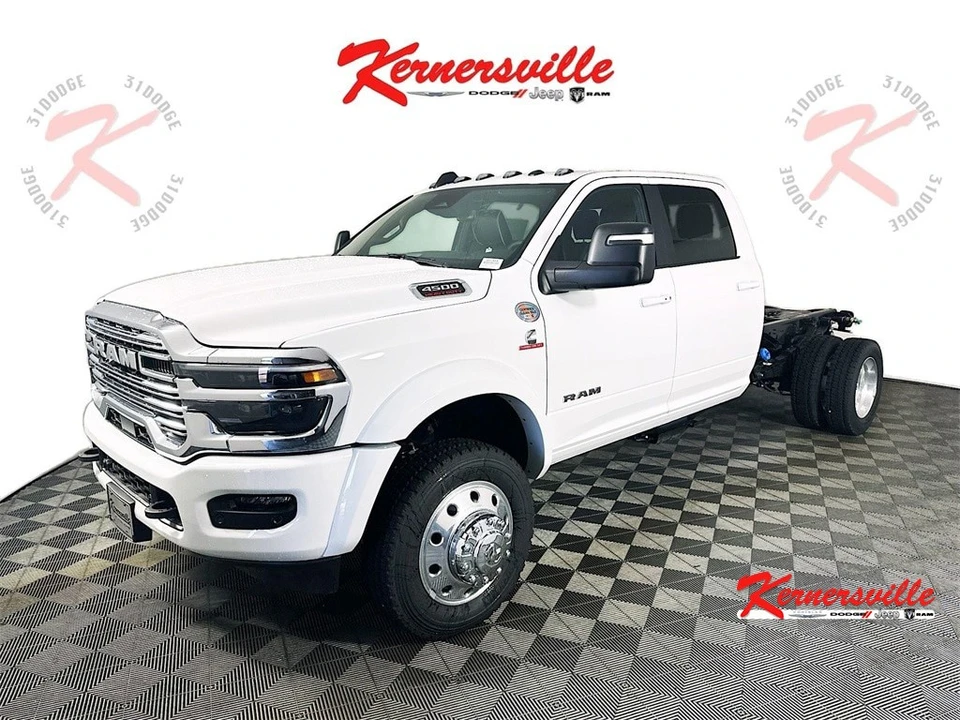 2025 Ram 4500 & 5500 - Image 3 of 12
