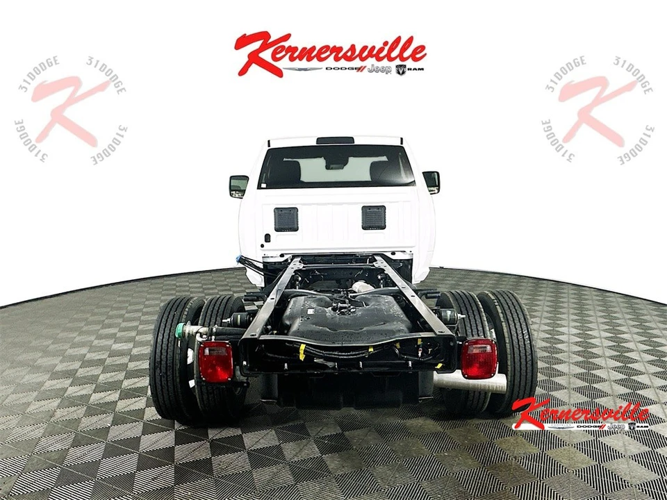 2025 Ram 4500 & 5500 - Image 6 of 21