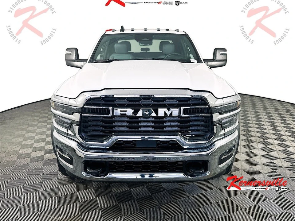 2025 Ram 4500 & 5500 - Image 3 of 12