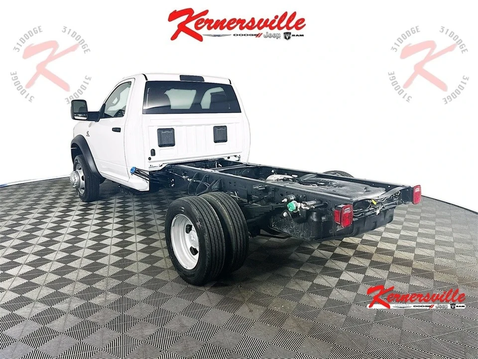 2025 Ram 4500 & 5500 - Image 5 of 20