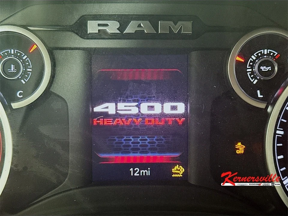 2025 Ram 4500 & 5500 - Image 11 of 20