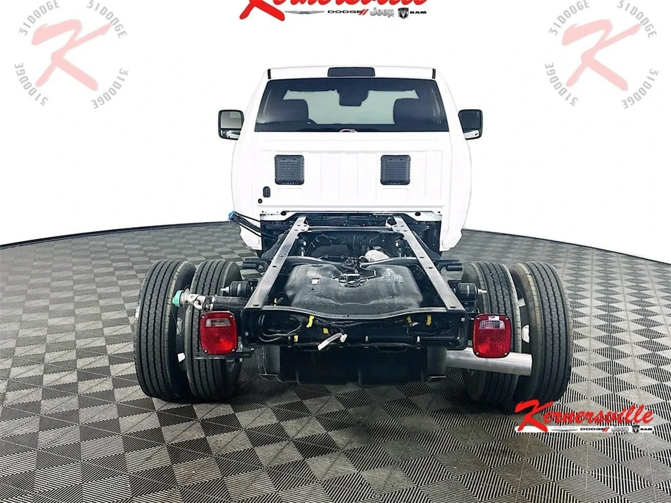 2025 Ram 4500 & 5500 - Image 6 of 20