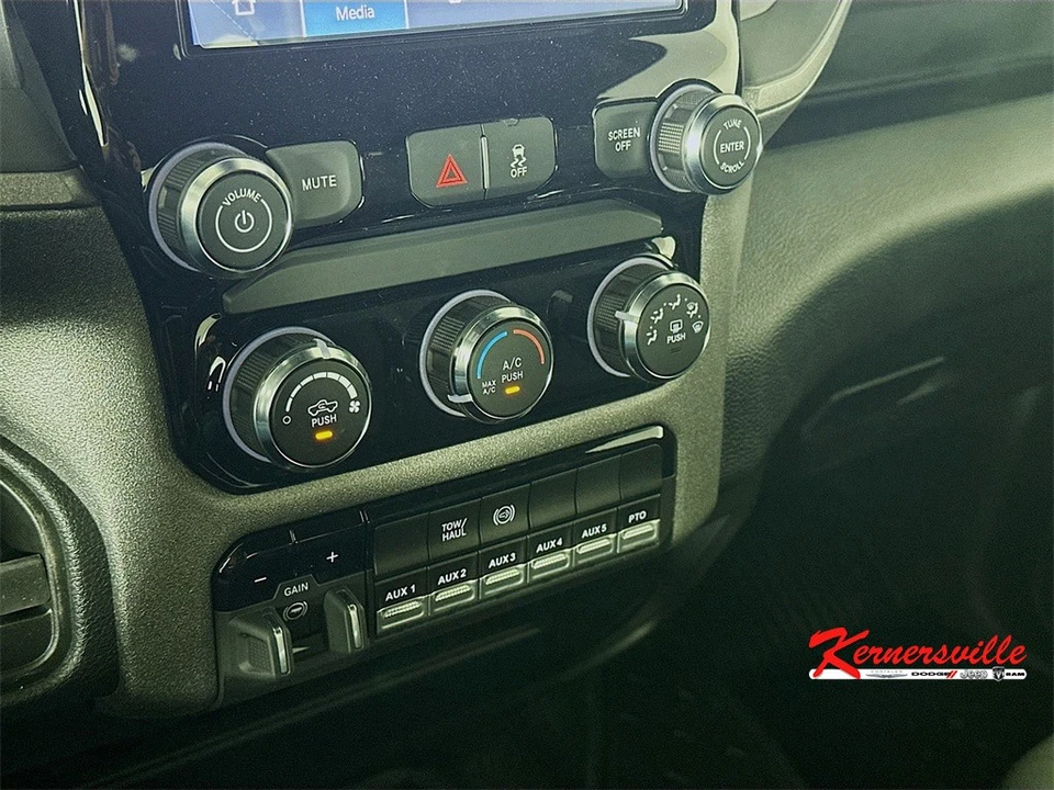 2025 Ram 4500 & 5500 - Image 15 of 21