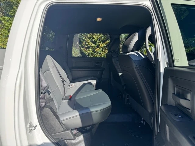 2025 Ram 4500 & 5500 - Image 19 of 21