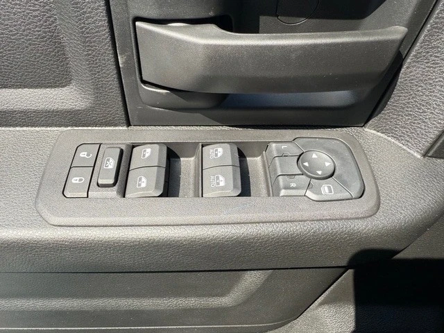 2025 Ram 4500 & 5500 - Image 16 of 21