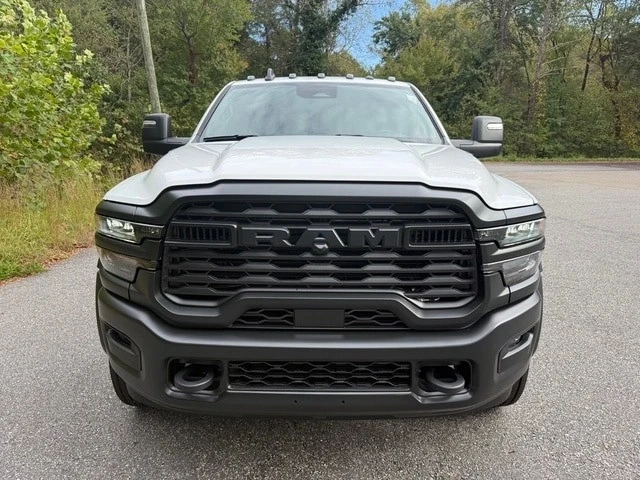 2025 Ram 4500 & 5500 - Image 4 of 21