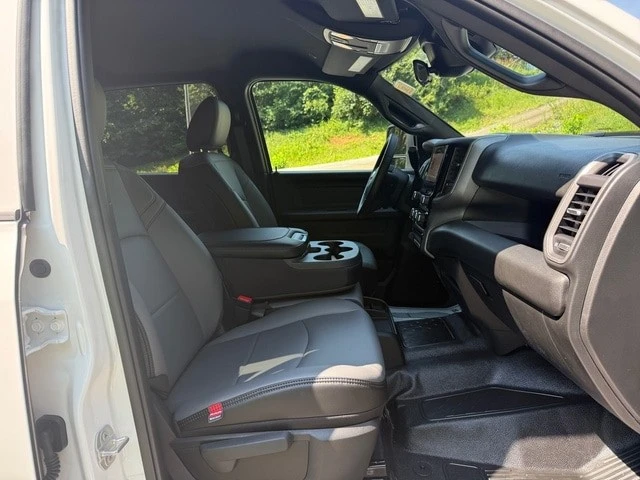 2025 Ram 4500 & 5500 - Image 20 of 21