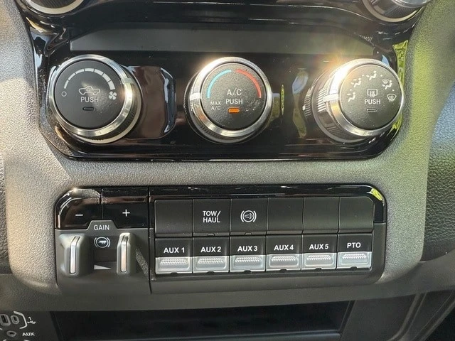 2025 Ram 4500 & 5500 - Image 21 of 21