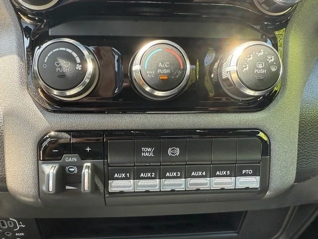 2025 Ram 4500 & 5500 - Image 21 of 21