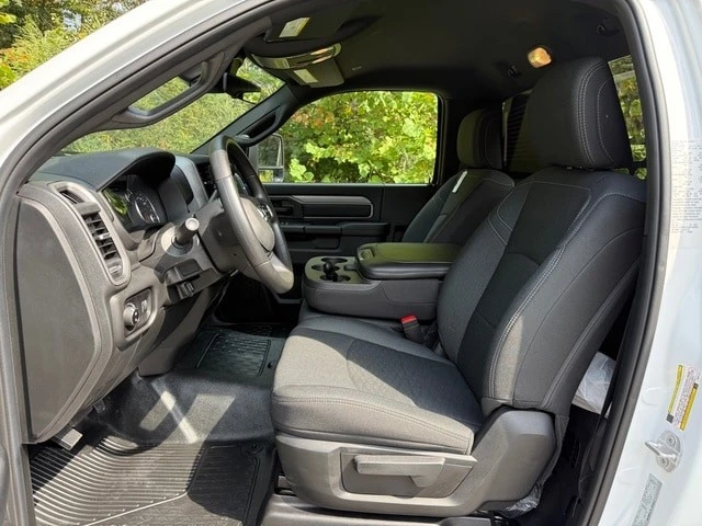 2025 Ram 4500 & 5500 - Image 12 of 21