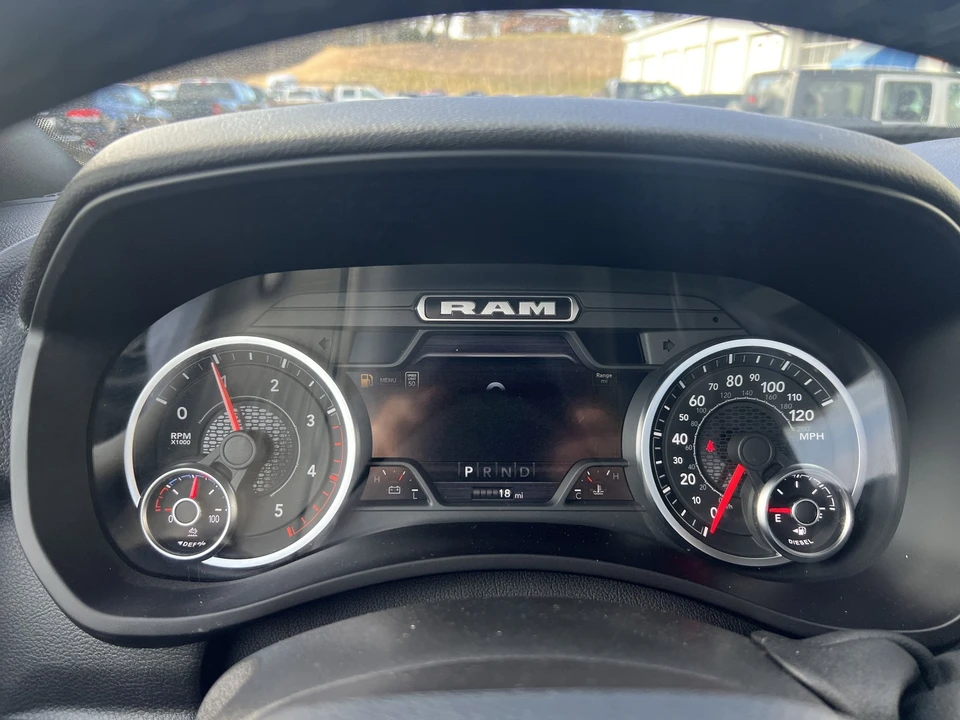 2025 Ram 4500 & 5500 - Image 26 of 31