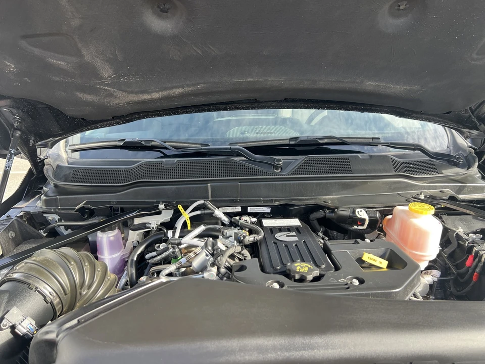 2025 Ram 4500 & 5500 - Image 29 of 31