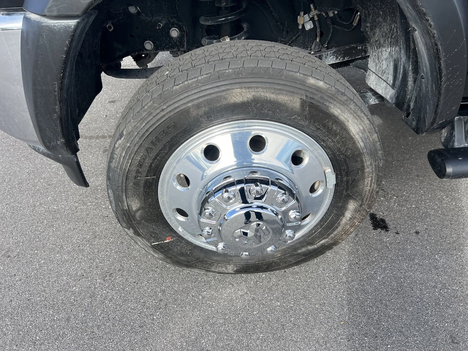 2025 Ram 4500 & 5500 - Image 10 of 31