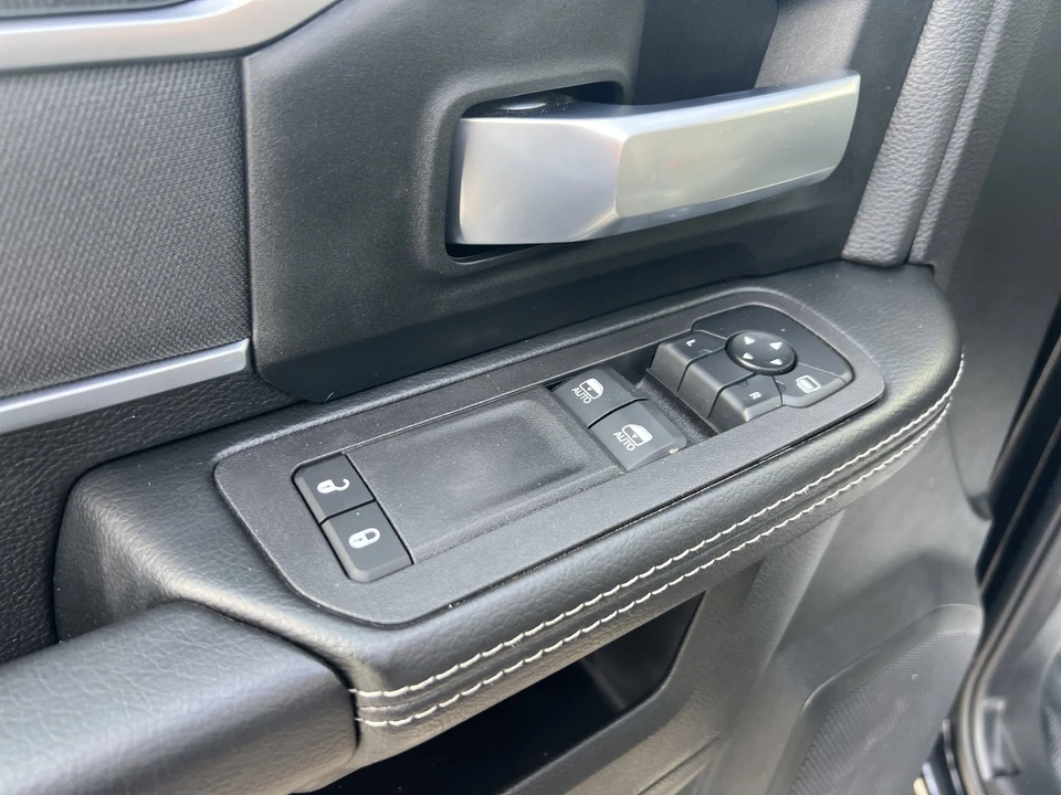 2025 Ram 4500 & 5500 - Image 12 of 12