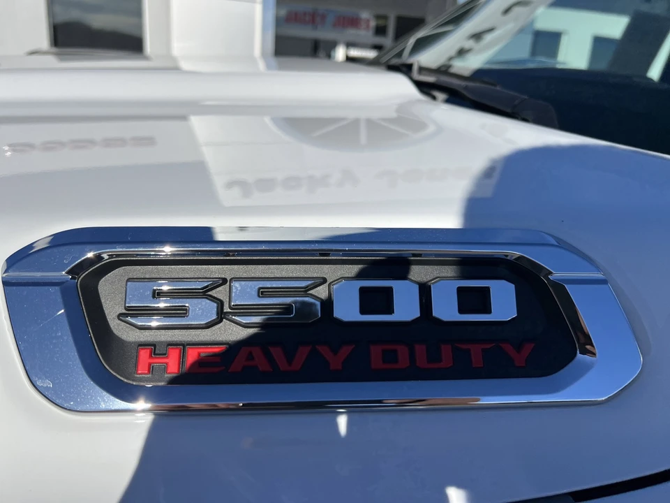 2025 Ram 4500 & 5500 - Image 8 of 12