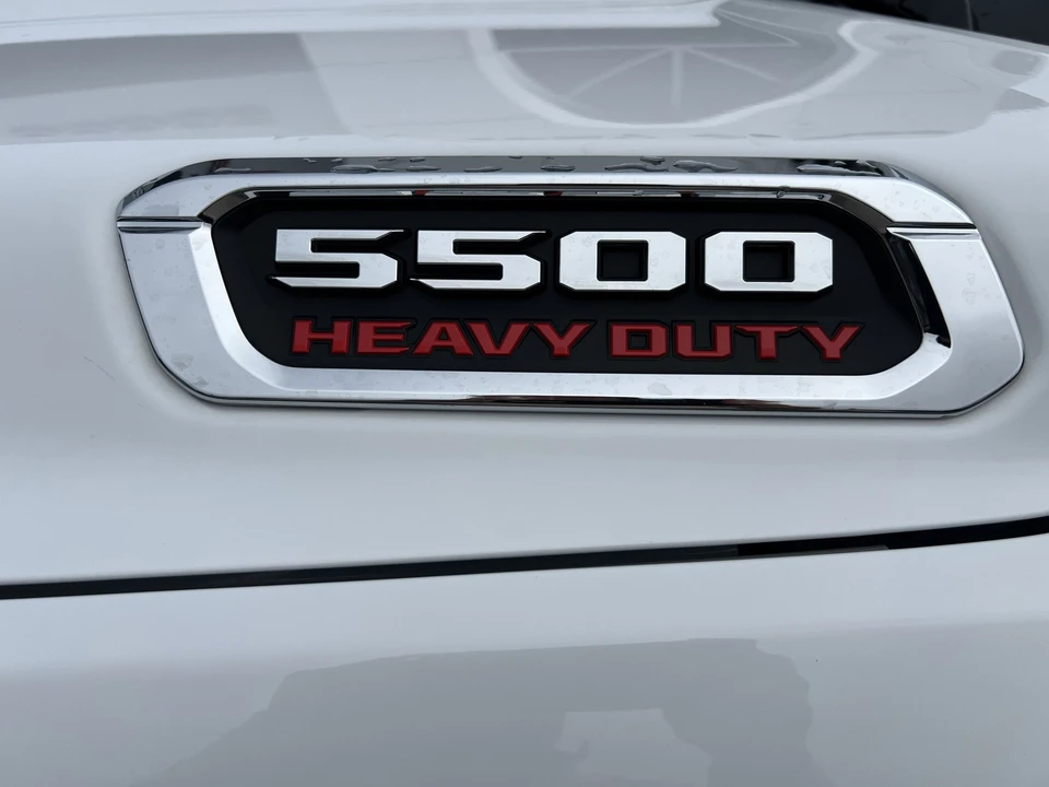 2025 Ram 4500 & 5500 - Image 7 of 12