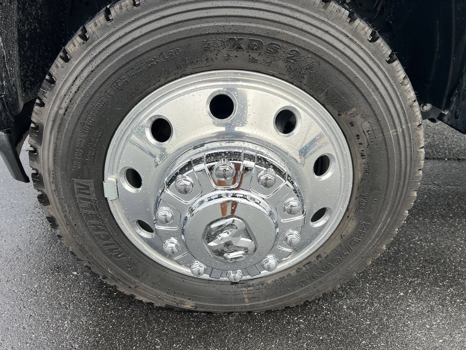 2025 Ram 4500 & 5500 - Image 9 of 29