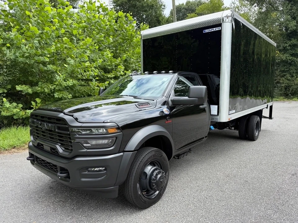 2025 Ram 4500 & 5500 - Image 3 of 12