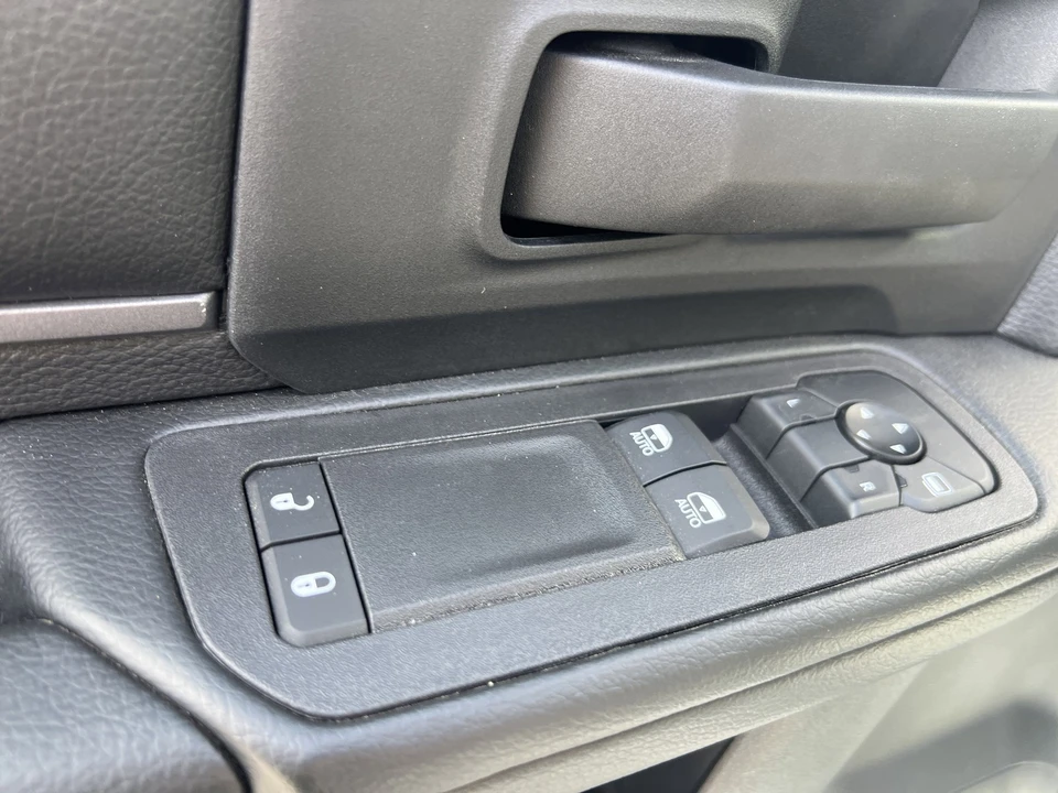 2025 Ram 4500 & 5500 - Image 12 of 12