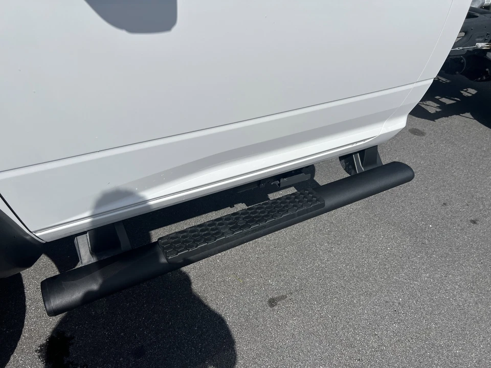 2025 Ram 4500 & 5500 - Image 10 of 12