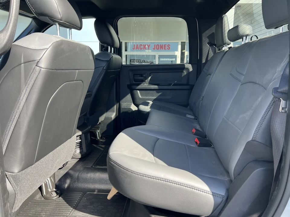 2025 Ram 4500 & 5500 - Image 10 of 12