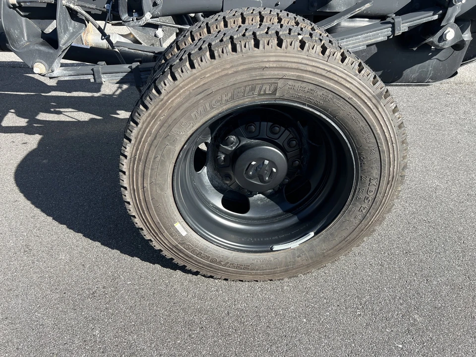 2025 Ram 4500 & 5500 - Image 9 of 12