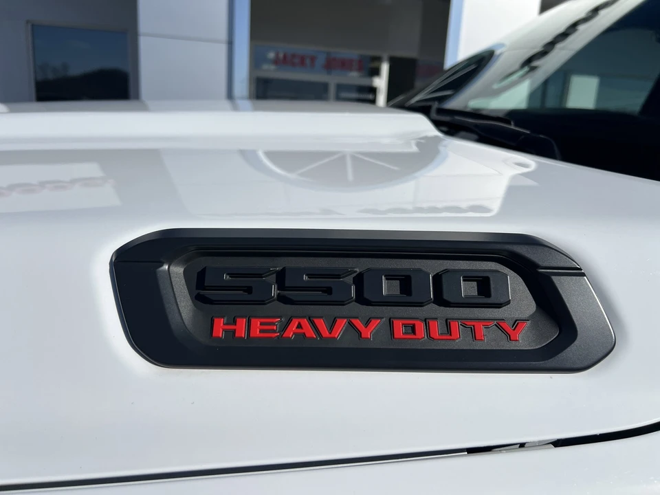 2025 Ram 4500 & 5500 - Image 7 of 12