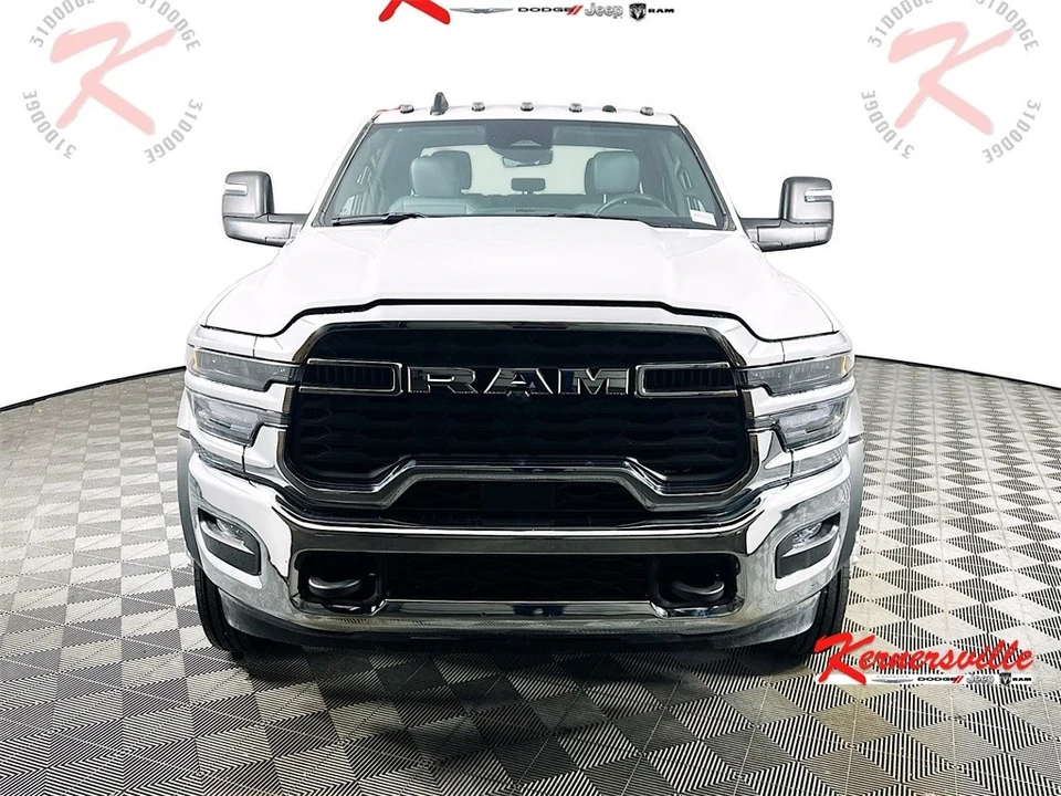 2025 Ram 4500 & 5500 - Image 2 of 20