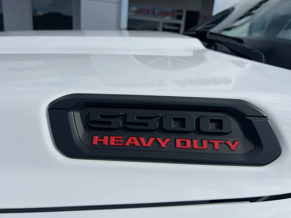 2025 Ram 4500 & 5500 - Image 7 of 12