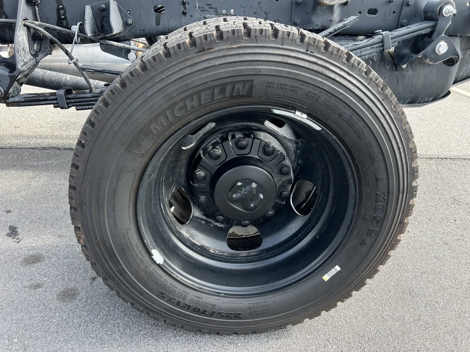 2025 Ram 4500 & 5500 - Image 10 of 12