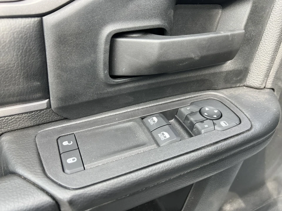 2025 Ram 4500 & 5500 - Image 11 of 12