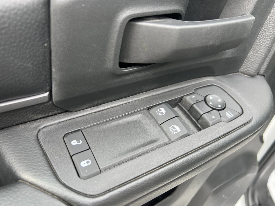 2025 Ram 4500 & 5500 - Image 11 of 12