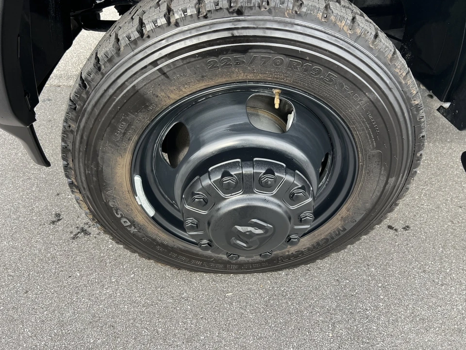 2025 Ram 4500 & 5500 - Image 8 of 12